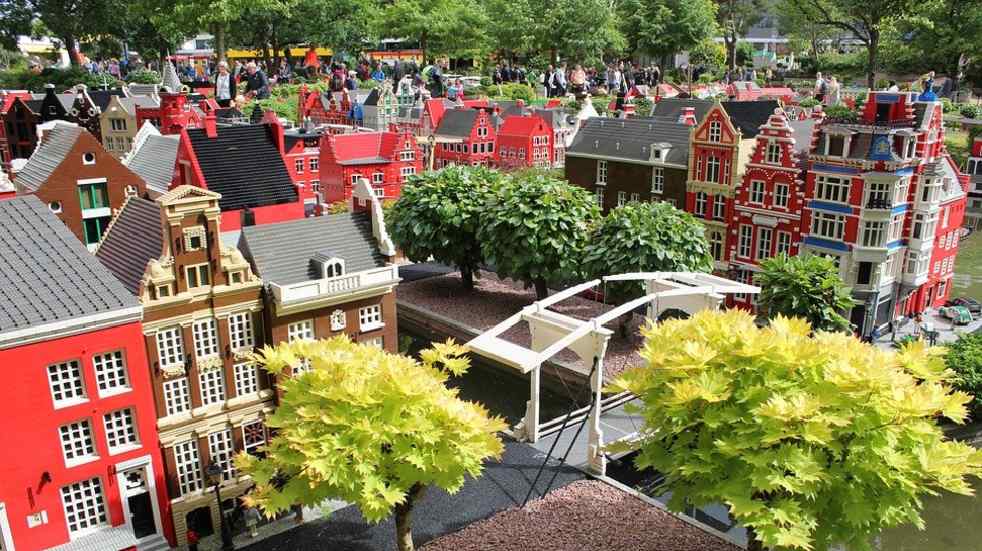 LEGO city